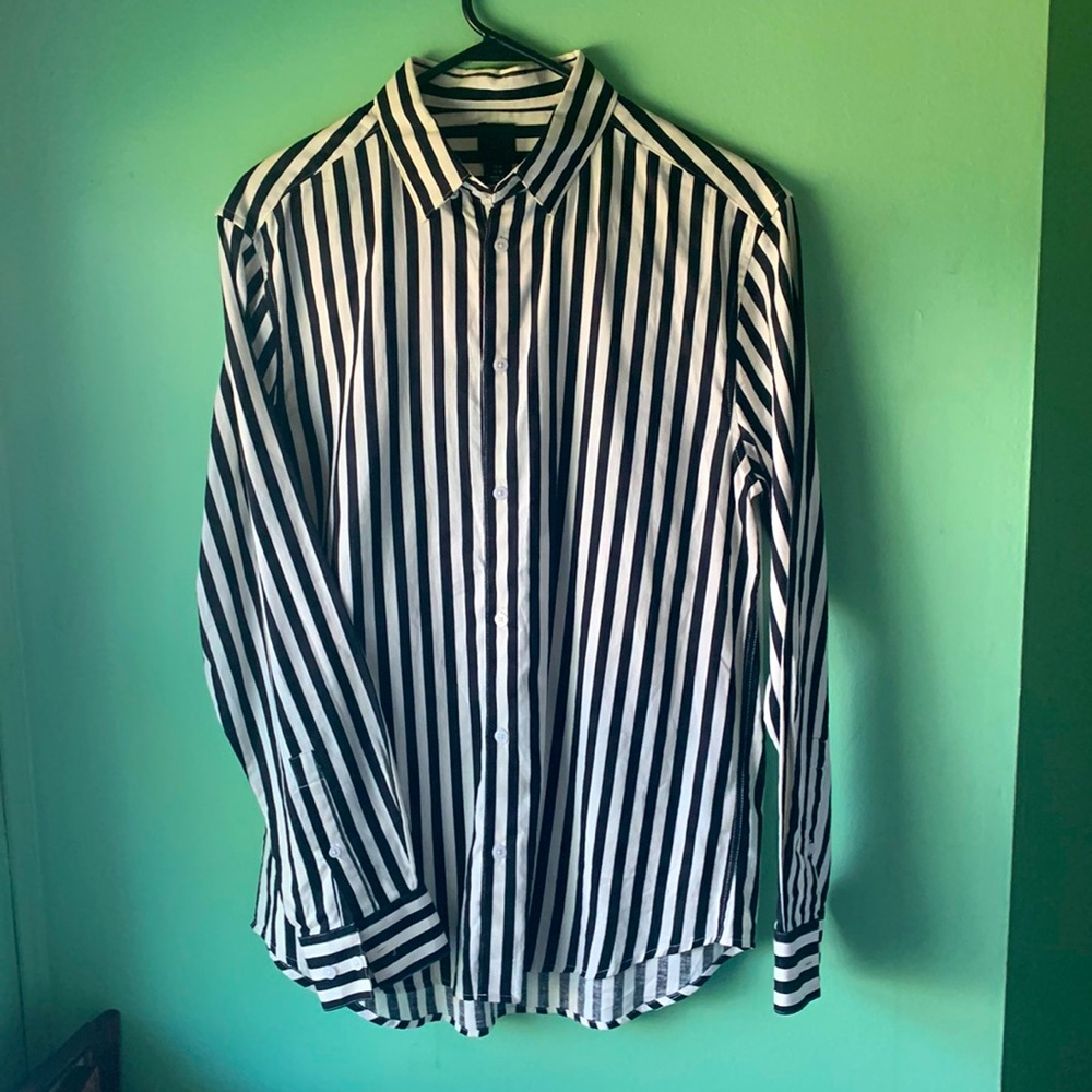 Sharp B&W H&M